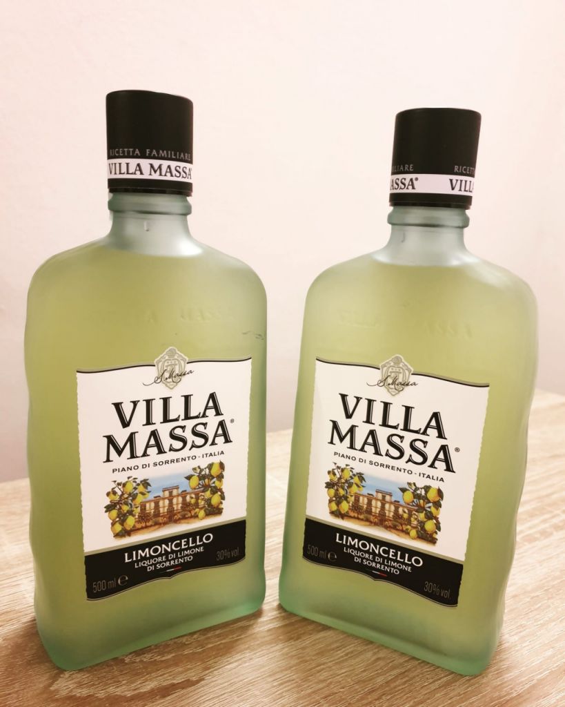 Limoncello Villa Massa